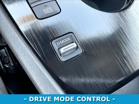 Used 2026 Nissan Rogue SL FWD image 37