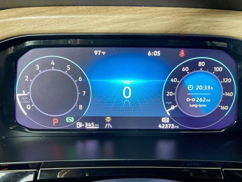 Used 2024 Volkswagen Atlas SE AWD/4WD image 18