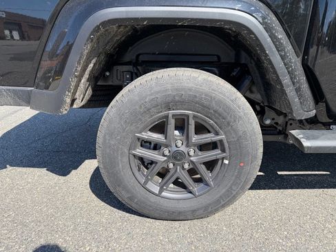 New 2026 Jeep Gladiator Sport AWD/4WD image 26