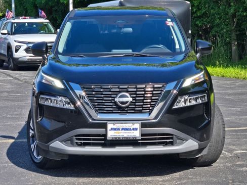 Used 2023 Nissan Rogue SV FWD image 4