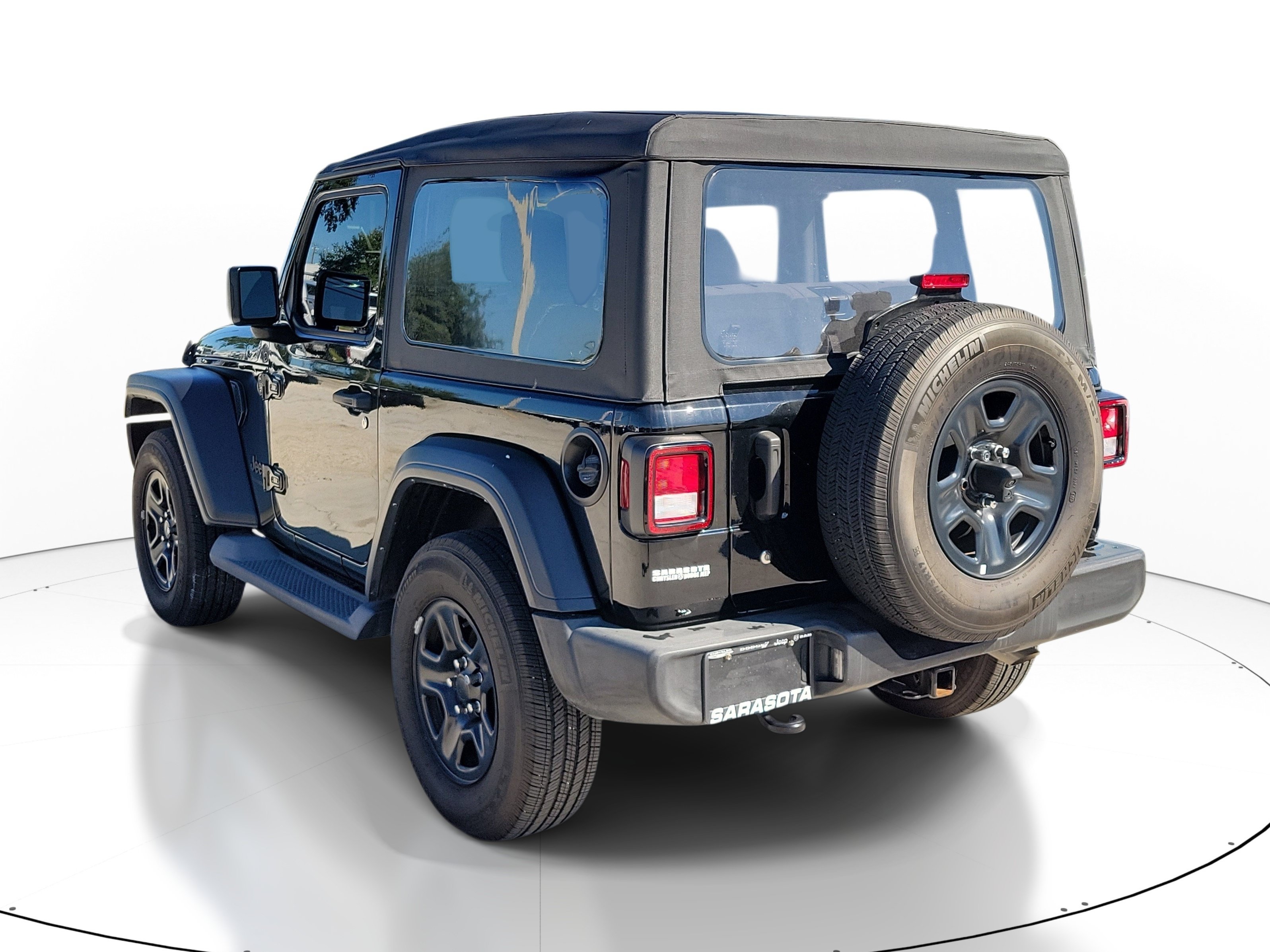 Used 2023 Jeep Wrangler Sport AWD/4WD image 4