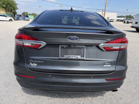 Used 2020 Ford Fusion SE w/ Equipment Group 151A FWD image 22