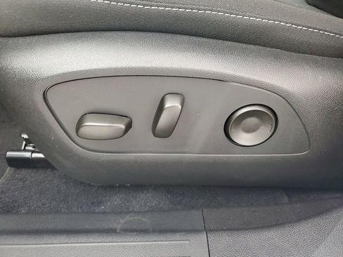 New 2026 Chevrolet Equinox EV LT image 27