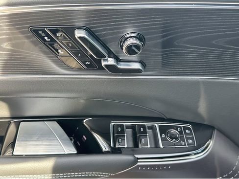 New 2026 Cadillac Lyriq Luxury image 33