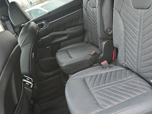 Used 2025 Kia Sorento SX Prestige AWD/4WD image 14