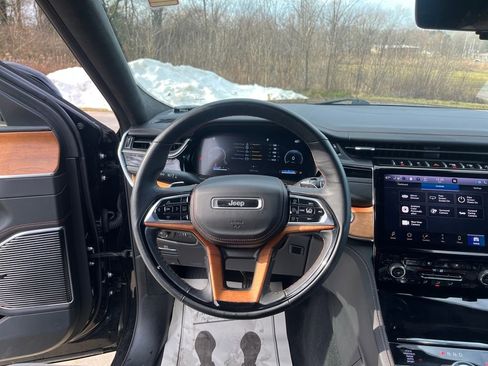 Used 2022 Jeep Grand Cherokee Summit image 13