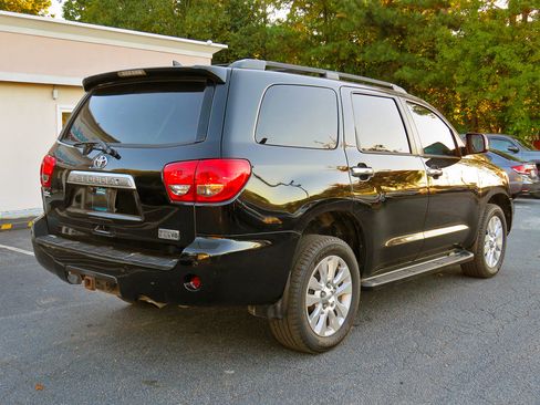 Used 2013 Toyota Sequoia Platinum image 7