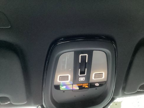 Certified 2023 Volvo XC60 B5 Plus w/ Protection Package Premier image 29