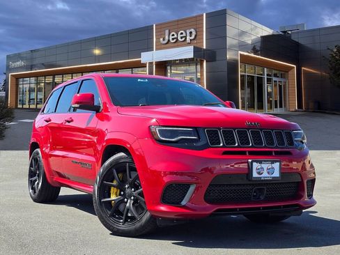 Used 2018 Jeep Grand Cherokee Trackhawk AWD/4WD image 1