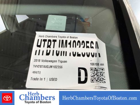 Used 2018 Volkswagen Tiguan SE w/ Panoramic Sunroof Package AWD/4WD image 13