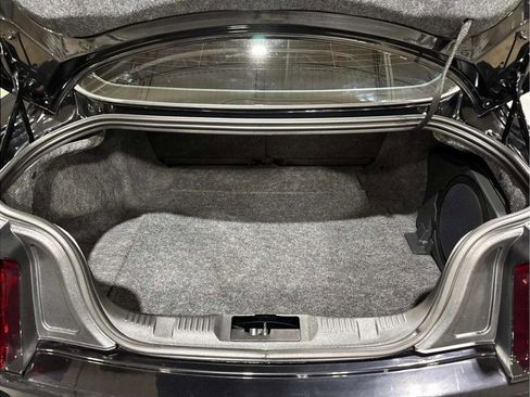 Used 2019 Ford Mustang Shelby GT350 w/ Technology Package image 28