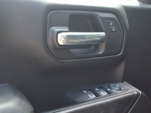 Used 2021 Chevrolet Silverado 1500 Custom AWD/4WD image 7