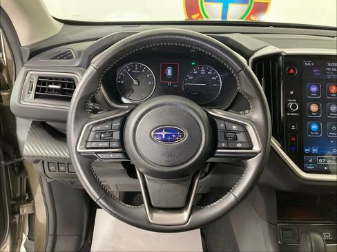Used 2025 Subaru Ascent Premium AWD/4WD image 9