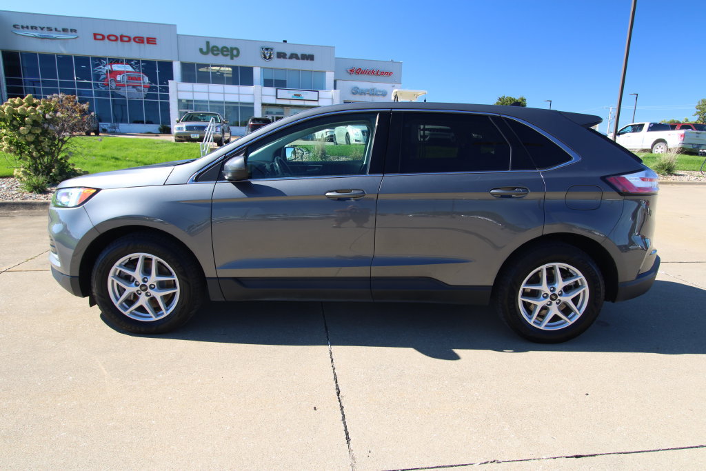 Used 2024 Ford Edge SEL AWD/4WD image 17