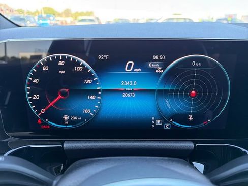 Used 2023 Mercedes-Benz GLA 250 4MATIC image 11