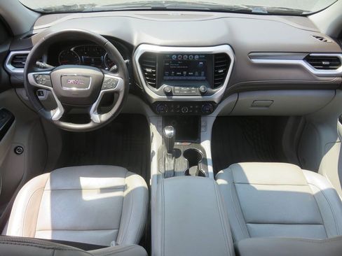 Used 2018 GMC Acadia SLT w/ LPO, Black Accent Package AWD/4WD image 12