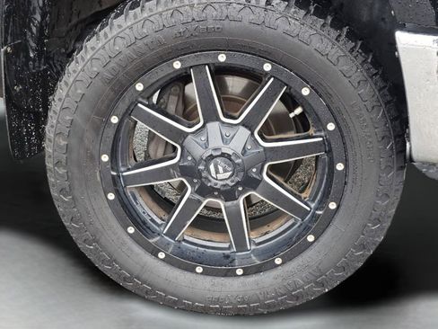 Used 2015 Toyota Tundra SR5 w/ TRD Off Road Package AWD/4WD image 16