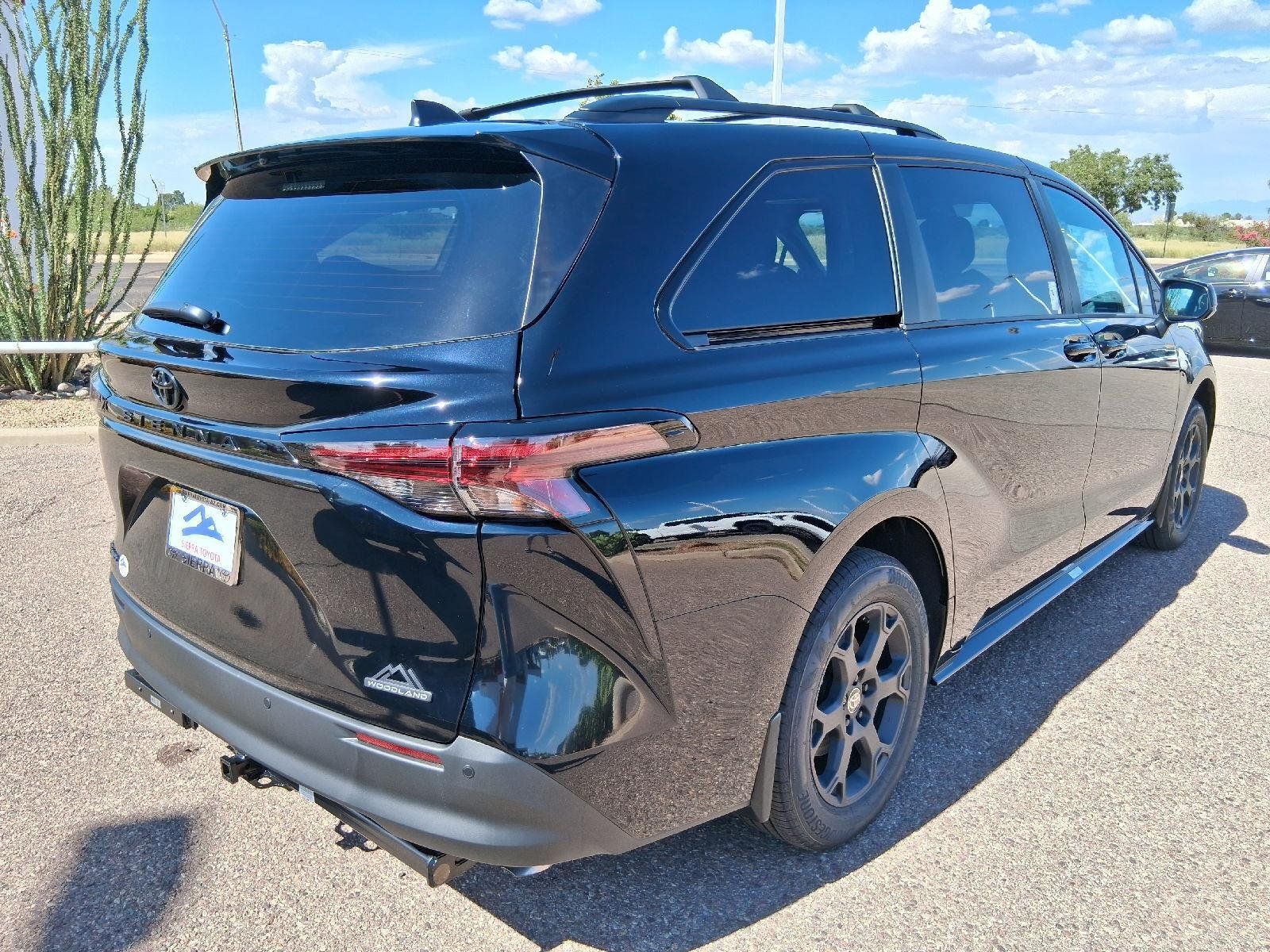 New 2026 Toyota Sienna XLE Woodland Edition AWD/4WD image 5