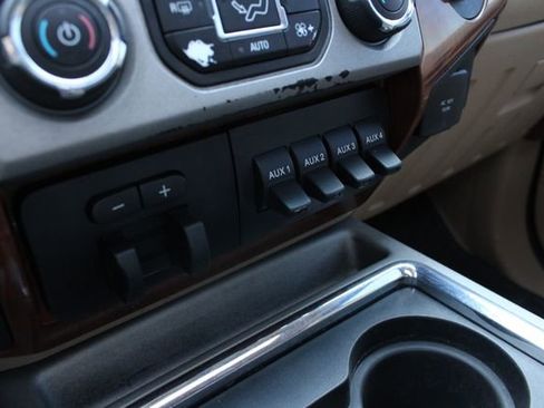 Used 2015 Ford F250 King Ranch w/ FX4 Off-Road Package AWD/4WD image 14