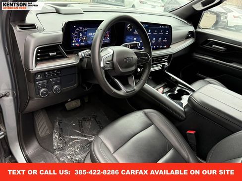 Used 2025 Chevrolet Suburban Z71 image 30