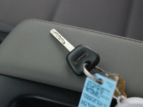Used 2017 GMC Sierra 1500 2WD Double Cab image 18