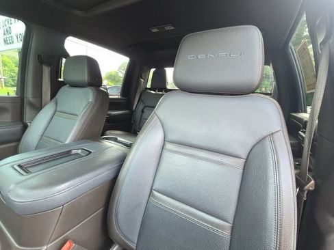 Used 2020 GMC Sierra 2500 Denali w/ Denali Ultimate Package AWD/4WD image 24