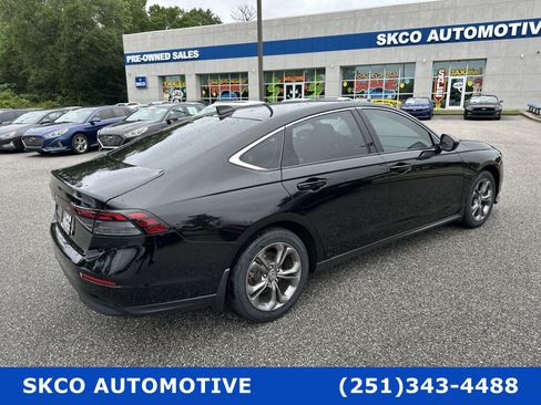 Used 2023 Honda Accord EX image 5