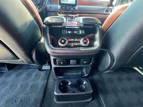 Used 2021 Lincoln Navigator L Reserve w/ Luxury Package image 20