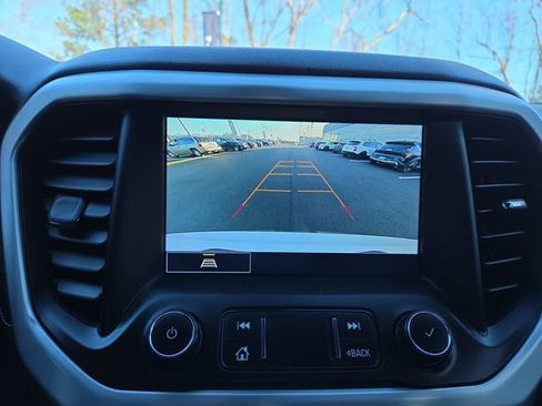 Used 2021 GMC Acadia SLT image 25