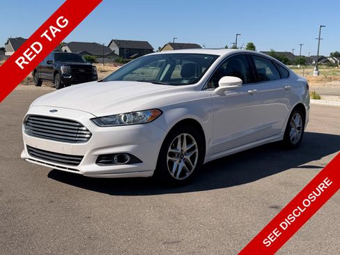 Used 2013 Ford Fusion SE FWD image 3