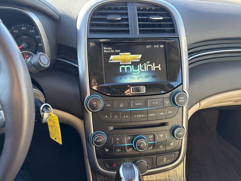 Used 2014 Chevrolet Malibu LT image 24