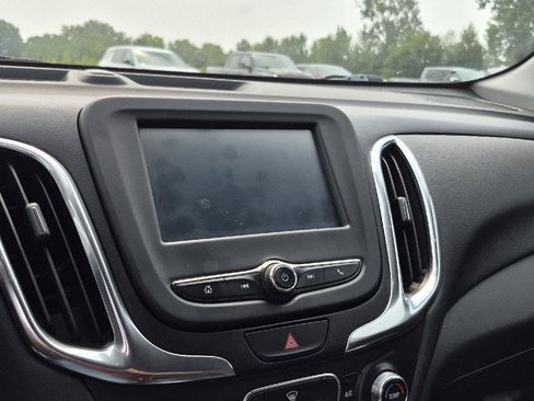 Used 2018 Chevrolet Equinox LT AWD/4WD image 9