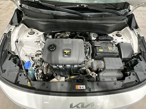 Used 2022 Kia Seltos LX image 21