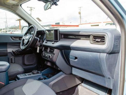 Used 2023 Ford Maverick XL image 31