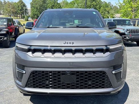 New 2026 Jeep Grand Wagoneer Limited AWD/4WD image 7