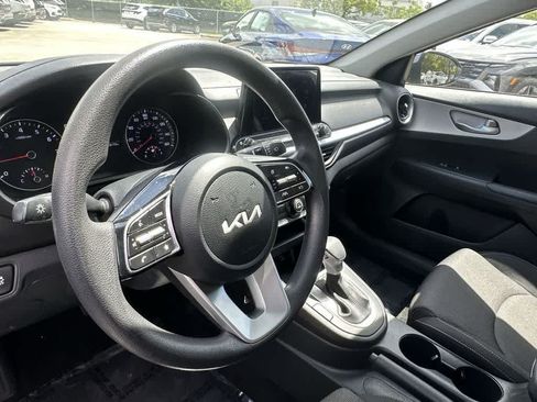 Used 2024 Kia Forte LXS w/ LXS Technology Package FWD image 20
