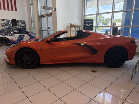 Used 2026 Chevrolet Corvette Stingray Preferred Cpe w/ 2LT RWD image 8