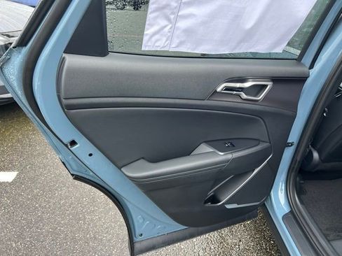 New 2026 Kia Sportage EX image 16