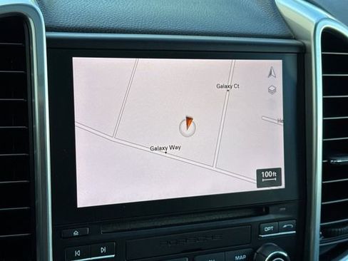 Used 2018 Porsche Cayenne Platinum Edition image 44