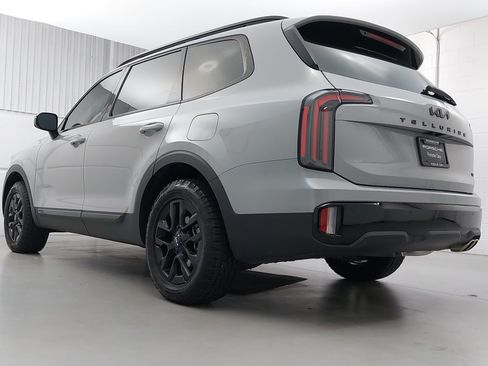 Used 2024 Kia Telluride SX Prestige X-Pro AWD/4WD image 3