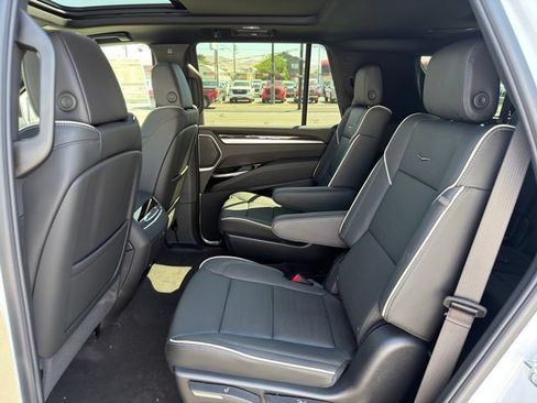 New 2026 Cadillac Escalade Luxury w/ Touring Package AWD/4WD image 16