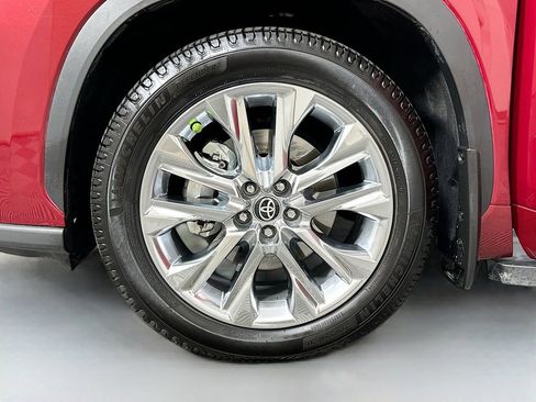 Certified 2021 Toyota Highlander Limited image 34