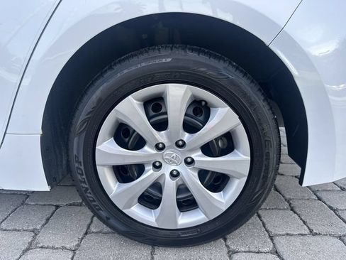 Used 2024 Toyota Corolla LE FWD image 11