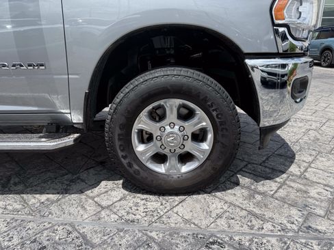Used 2024 RAM 2500 Big Horn AWD/4WD image 9