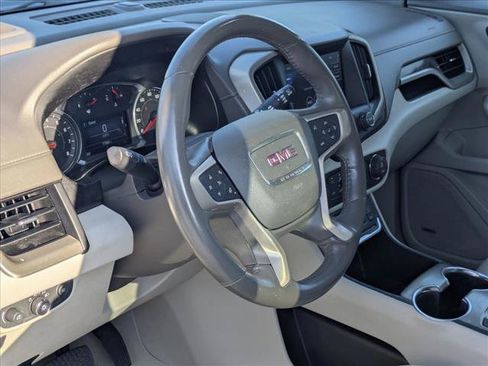 Used 2018 GMC Terrain Denali w/ Driver Alert Package II FWD image 10
