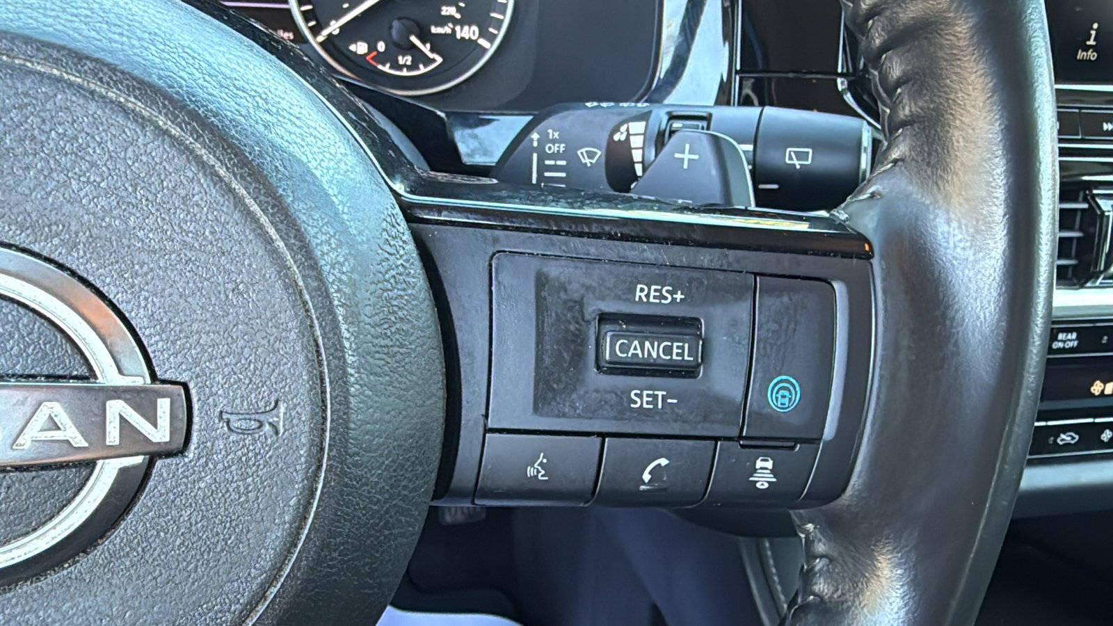 Certified 2024 Nissan Pathfinder SL AWD/4WD image 11