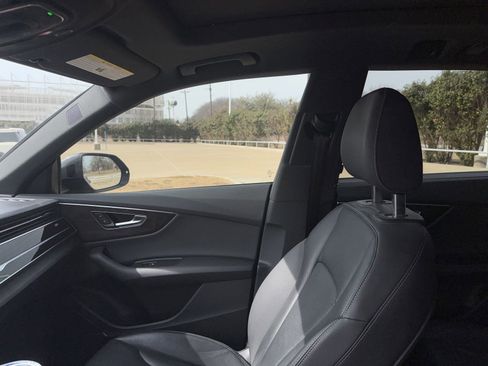 Used 2019 Audi Q8 Prestige w/ Year 1 Package image 16