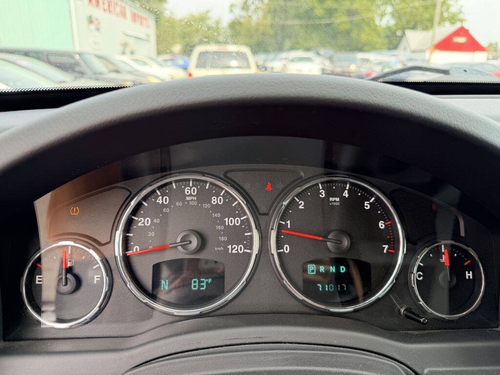 Used 2010 Jeep Liberty Sport w/ Popular Equipment Group AWD/4WD image 13