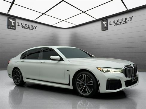 Used 2022 BMW 745e xDrive w/ M Sport Package image 1