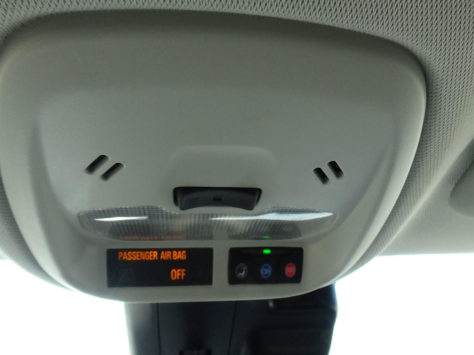 Used 2025 Chevrolet Trax LT FWD image 24